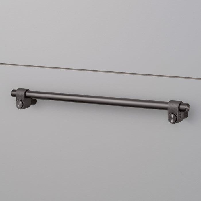 Cast Pull Bar