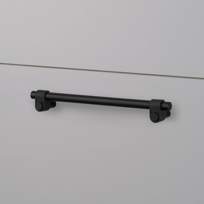 Cast Pull Bar