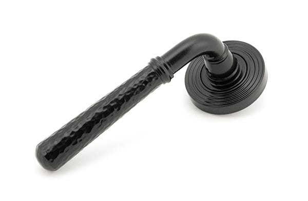 From The Anvil Handles Beehive Black Hammered Newbury Lever on Rose Set (Plain) - Unsprung